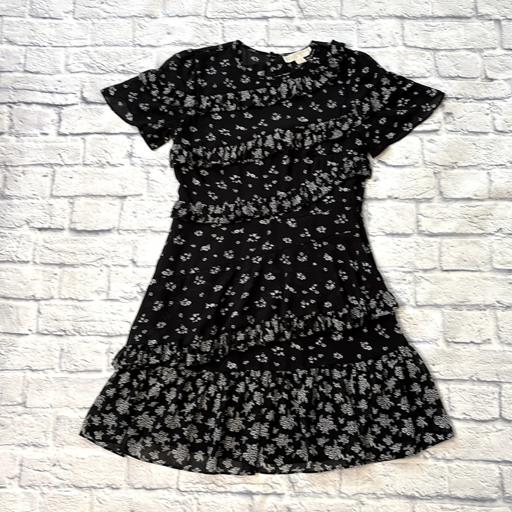 Michael Kors Floral Tiered Ruffle Dress Short Sleeve Black and White Size 6